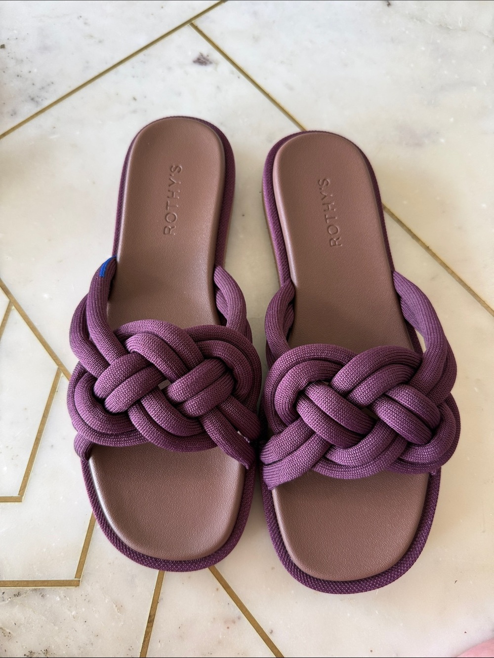 New Rothy's Raspberry Purple The Summer Sandal